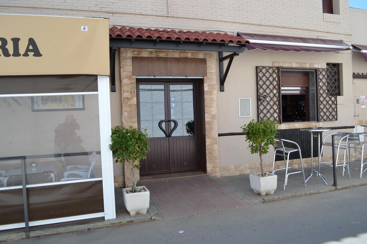 Hostal Pension La Ruta Paterna del Campo Exteriör bild