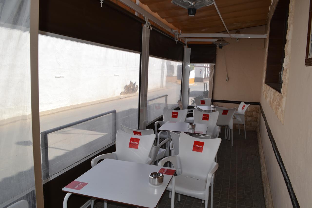 Hostal Pension La Ruta Paterna del Campo Exteriör bild