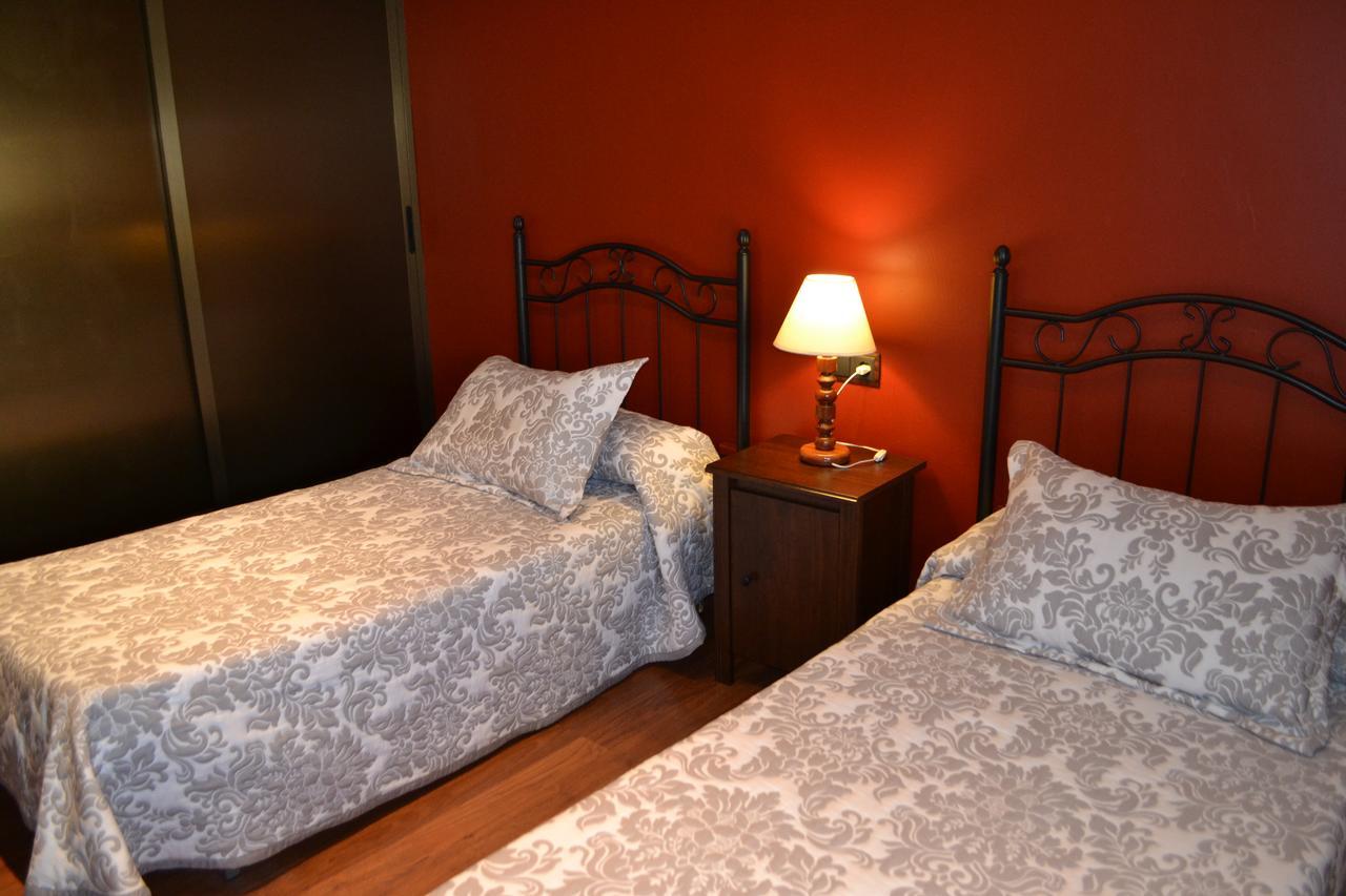 Hostal Pension La Ruta Paterna del Campo Exteriör bild